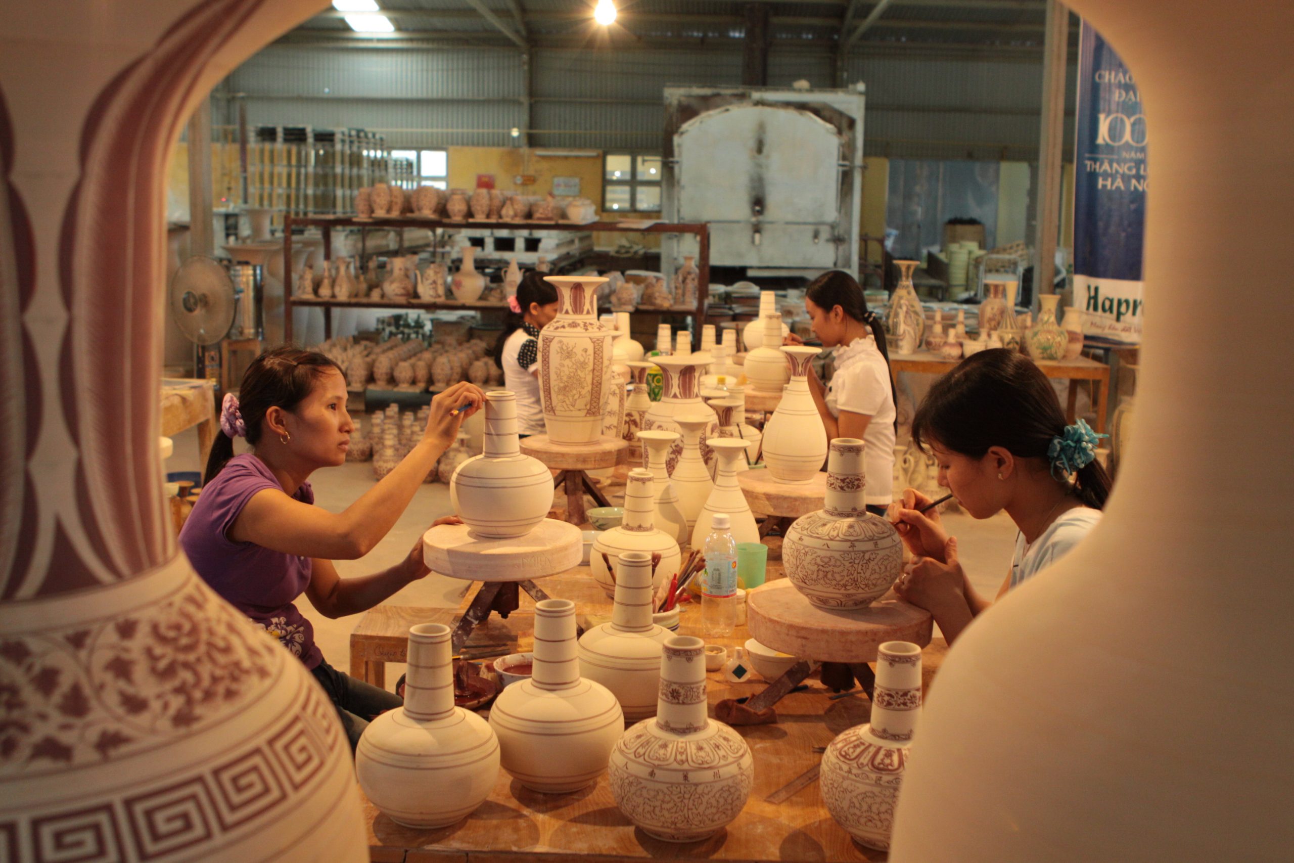 HANOI JEEP TOURS TO BAT TRANG CERAMIC VILLAGE